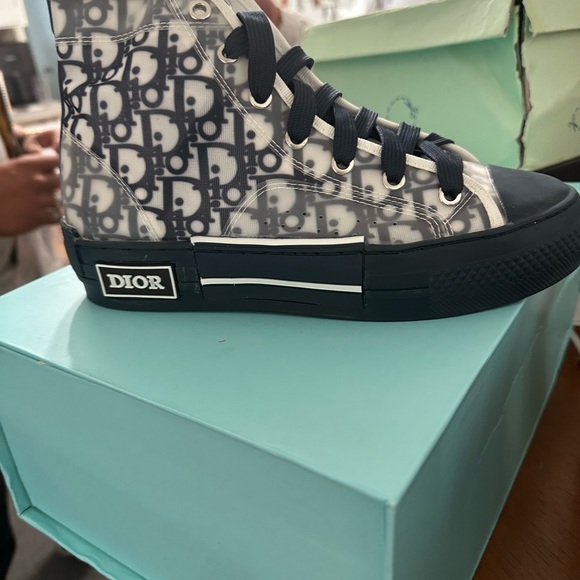 New different sizes - Picture 2 of 3